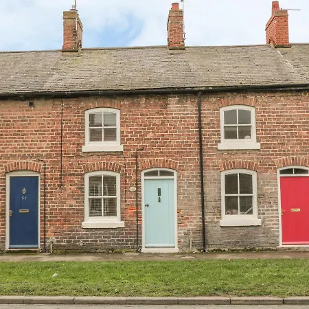 Cloverleaf Pickering